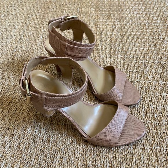 Nine West Mixie Leather Ankle Strap Sandals - Picture 4 of 13